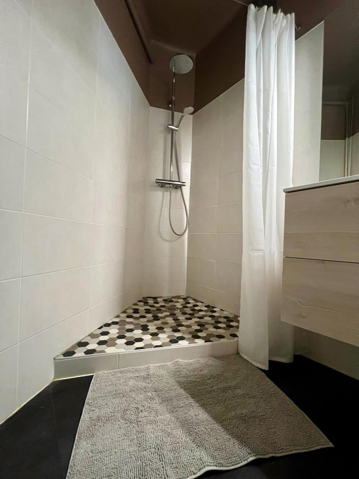 Casa Brune - T3 En Centre Ville - Proche Gare Brive-la-Gaillarde Exteriér fotografie