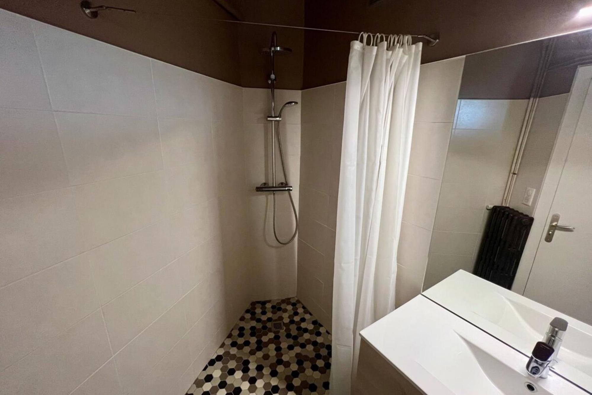 Casa Brune - T3 En Centre Ville - Proche Gare Brive-la-Gaillarde Exteriér fotografie